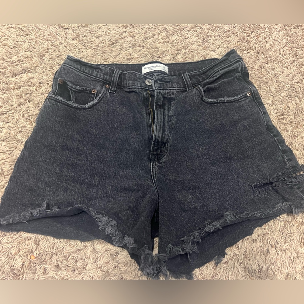 Abercrombie high rise dad short